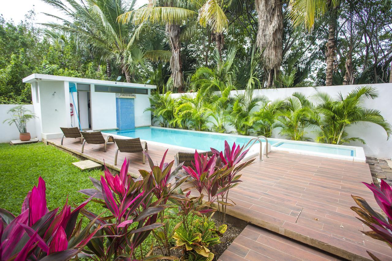 Acacia Condos Playa Paraiso Exterior photo